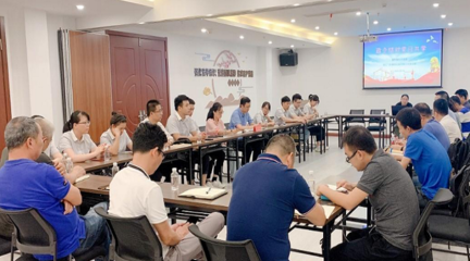 政企同心共克時(shí)艱 飛友黨支部參加黨日共學(xué)活動(dòng)聚焦玩具技術(shù)開發(fā)與銷售